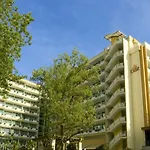 Hotel Grand Oasis 4*
