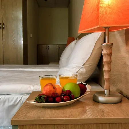 Grand Oasis Hotel