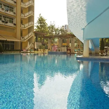 Grand Oasis 4*