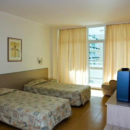 Grand Oasis Sluneční pobřeží