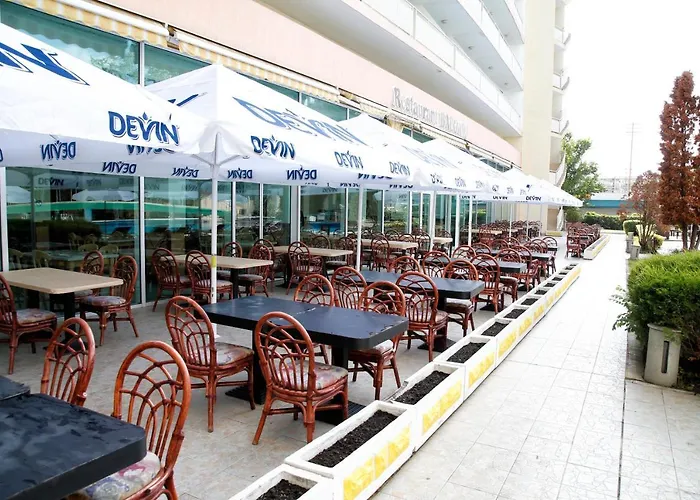 Hotell Grand Oasis 4*