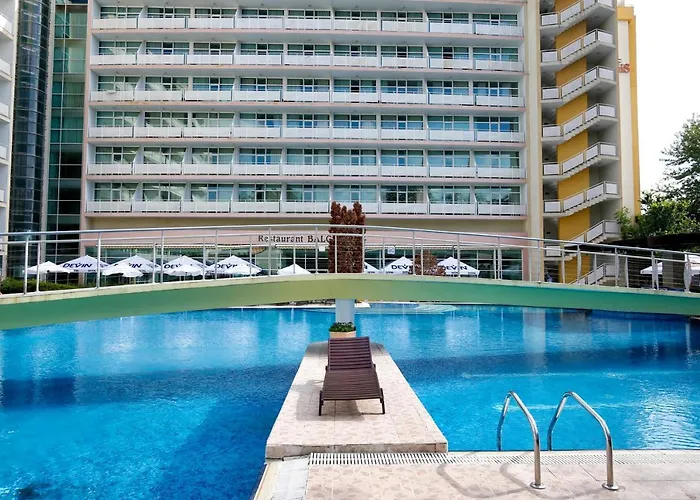 Hotell Grand Oasis 4*