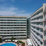 Grand Oasis 호텔 써니비치