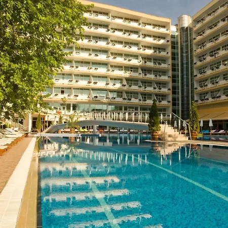Grand Oasis Otel 4*