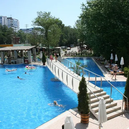 Grand Oasis Otel