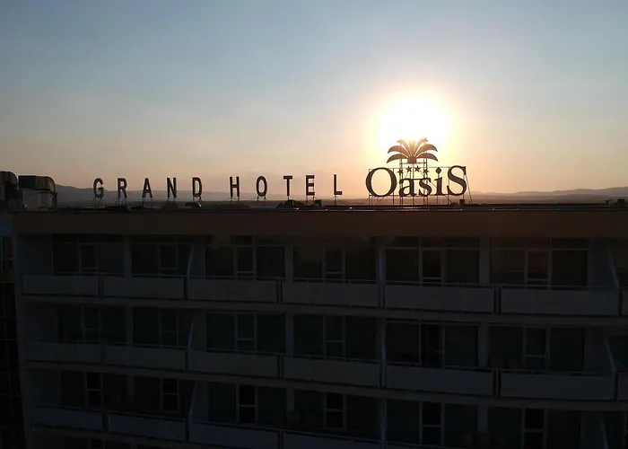Grand Oasis Otel 4*