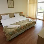 מלון Grand Oasis