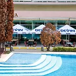 מלון Grand Oasis