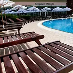 מלון Grand Oasis