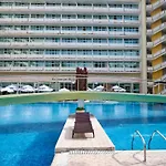 מלון Grand Oasis 4*