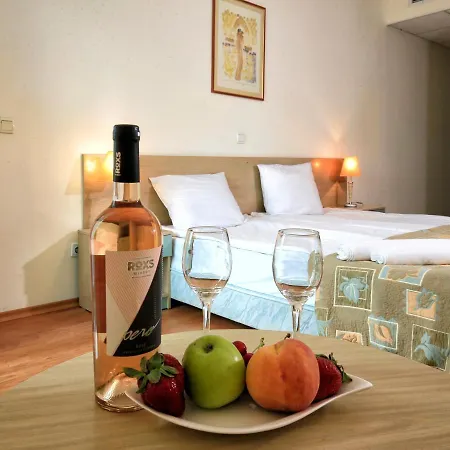 Grand Oasis ساني بيتش