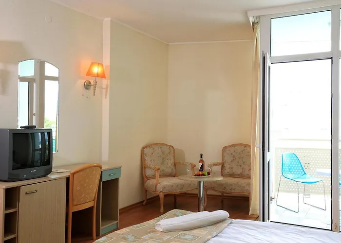 Grand Oasis Отель Солнечный берег