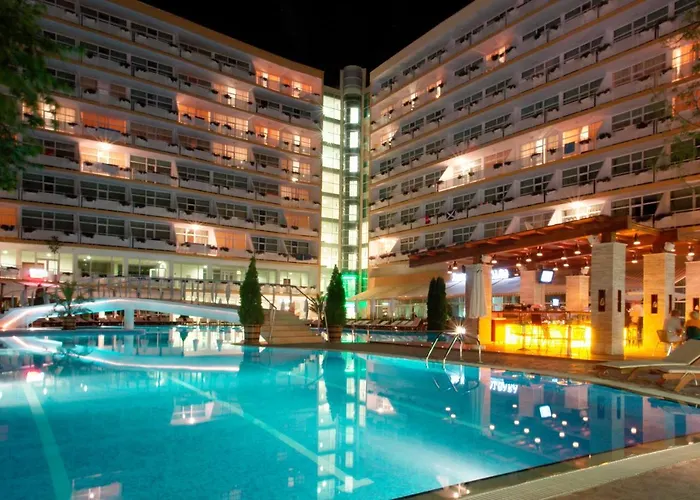 Grand Oasis Отель